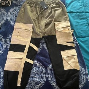 Fashion Nova - Block It Out Cargo Joggers